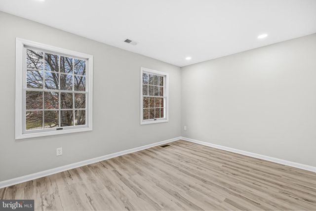 12701 ROARK CT, Reston, VA 20191