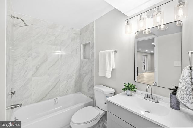 12701 ROARK CT, Reston, VA 20191