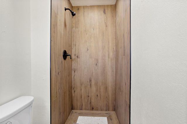 5330 Royal Oak Drive, Texas City, TX 77591