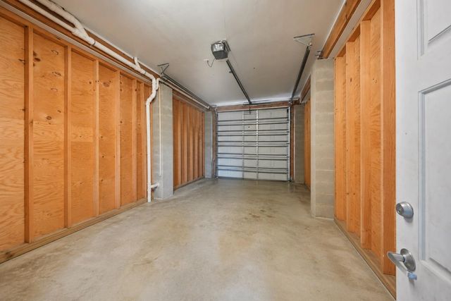 113 Bayou Vista Drive, Hitchcock, TX 77563