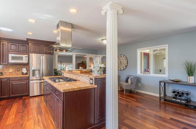 9390 Holly Oak Way, Salinas, CA 93907