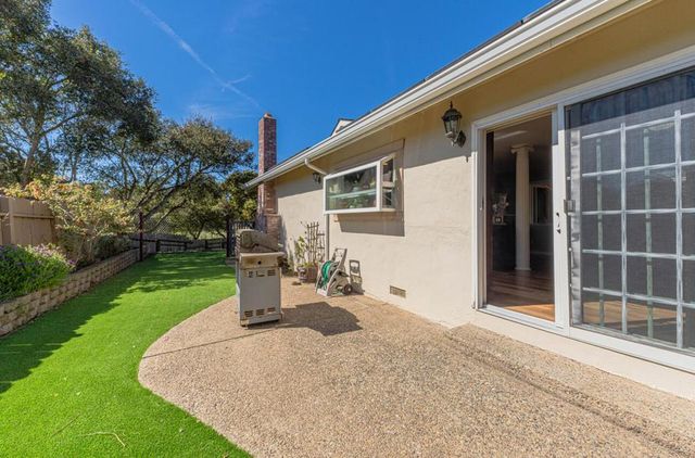 9390 Holly Oak Way, Salinas, CA 93907