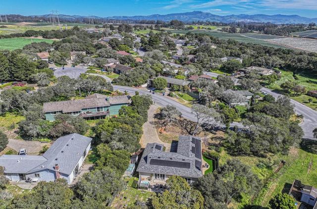 9390 Holly Oak Way, Salinas, CA 93907