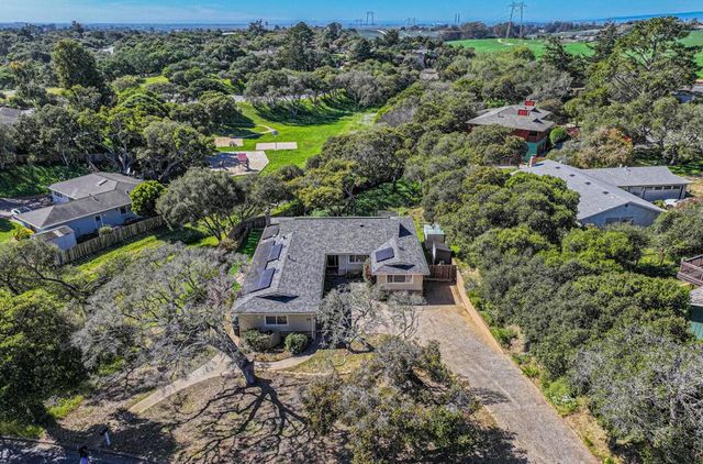 9390 Holly Oak Way, Salinas, CA 93907