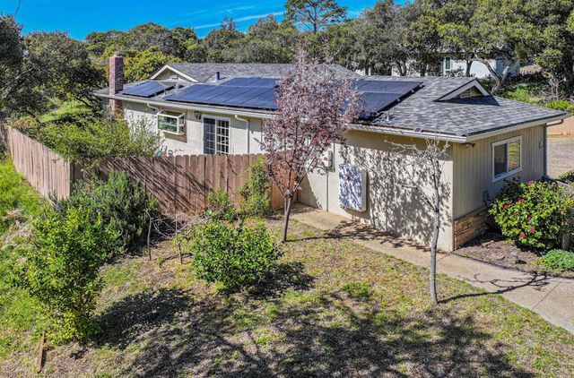 9390 Holly Oak Way, Salinas, CA 93907