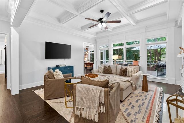 800 E Shore Drive, Canton, GA 30114