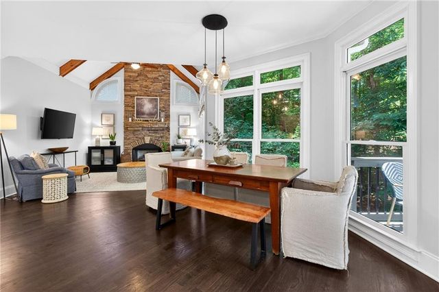 800 E Shore Drive, Canton, GA 30114