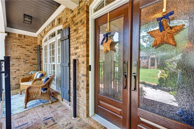 800 E Shore Drive, Canton, GA 30114
