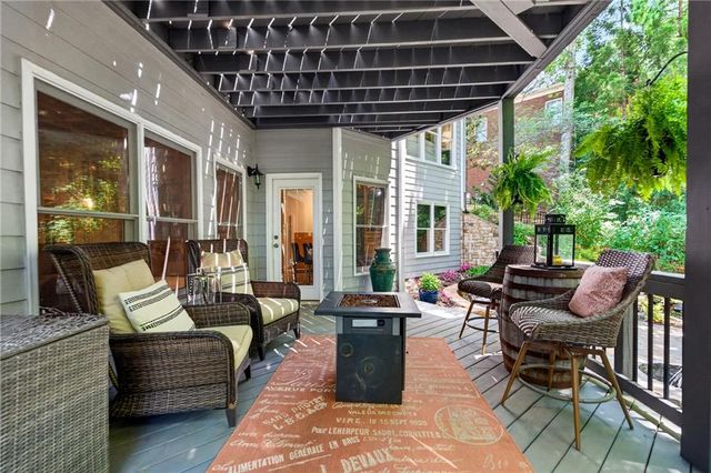 800 E Shore Drive, Canton, GA 30114