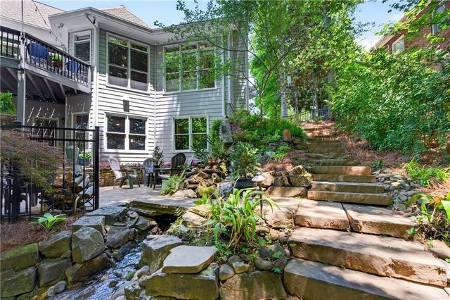 800 E Shore Drive, Canton, GA 30114