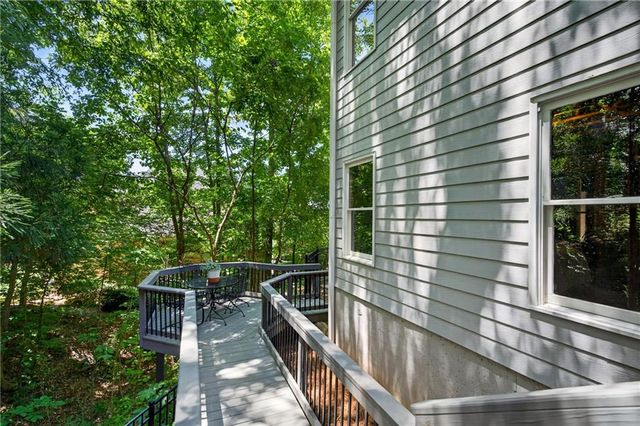 800 E Shore Drive, Canton, GA 30114