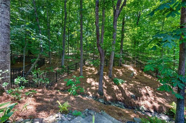 800 E Shore Drive, Canton, GA 30114