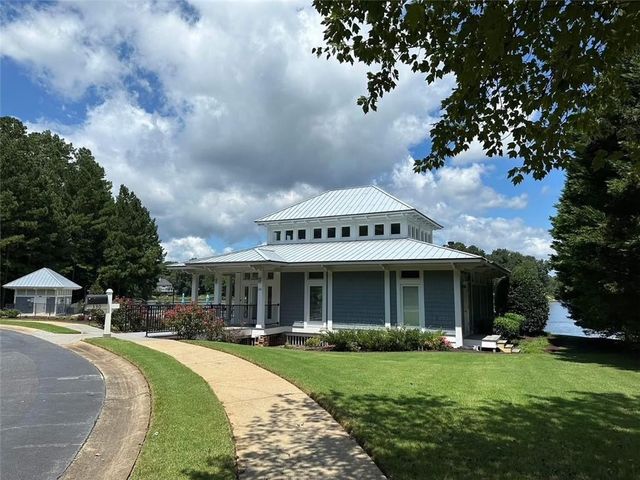 800 E Shore Drive, Canton, GA 30114