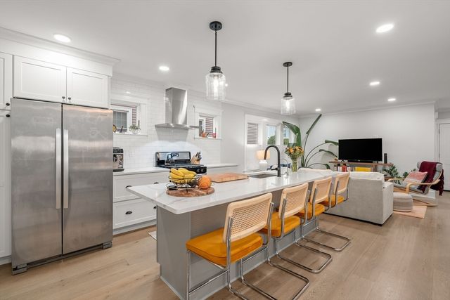 44 Boutwell St 1, Boston, MA 02122