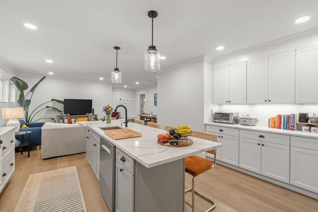 44 Boutwell St 1, Boston, MA 02122