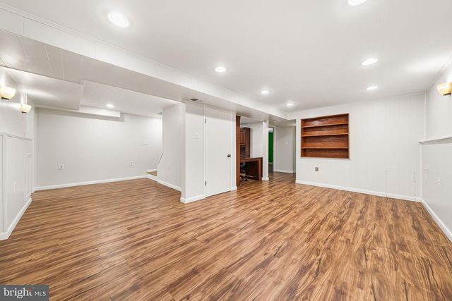 7420 TILLMAN DR, Falls Church, VA 22043