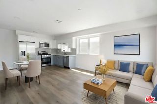 714 W 41st Place 1/2, Los Angeles, CA 90037