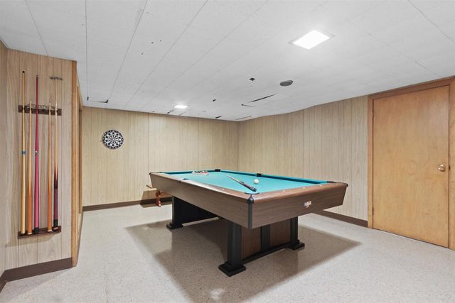 907 ERNST DRIVE, Green Bay, WI 54304