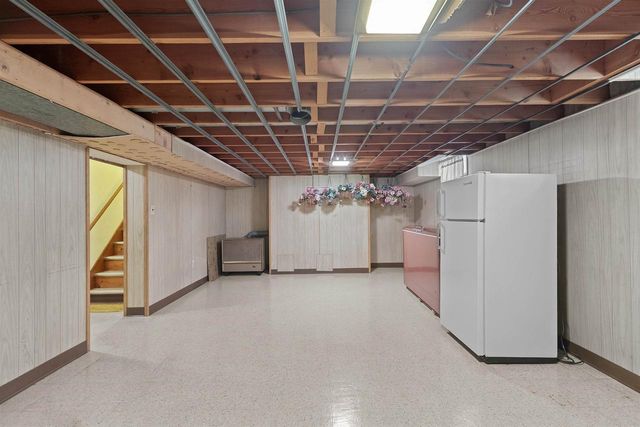 907 ERNST DRIVE, Green Bay, WI 54304