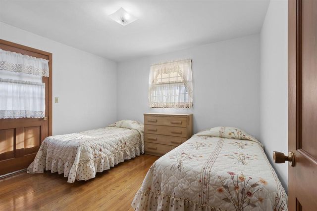 907 ERNST DRIVE, Green Bay, WI 54304