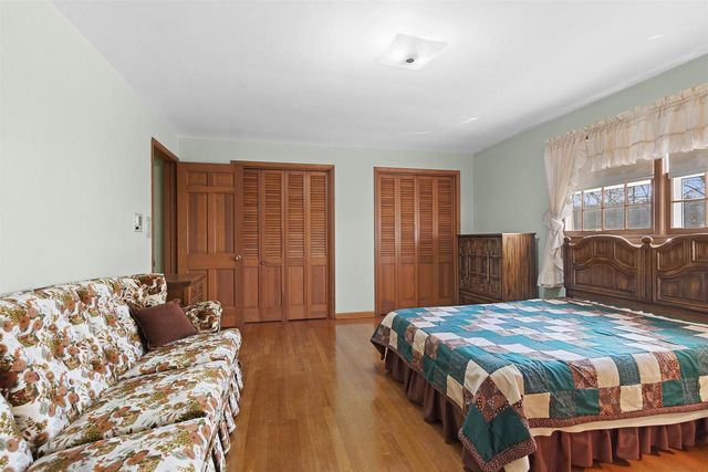 907 ERNST DRIVE, Green Bay, WI 54304