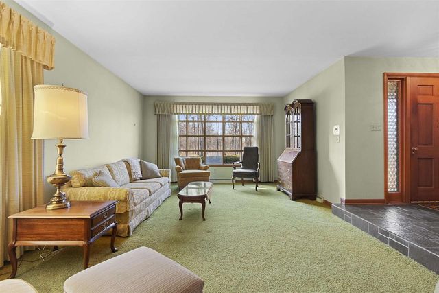 907 ERNST DRIVE, Green Bay, WI 54304