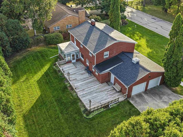 907 ERNST DRIVE, Green Bay, WI 54304