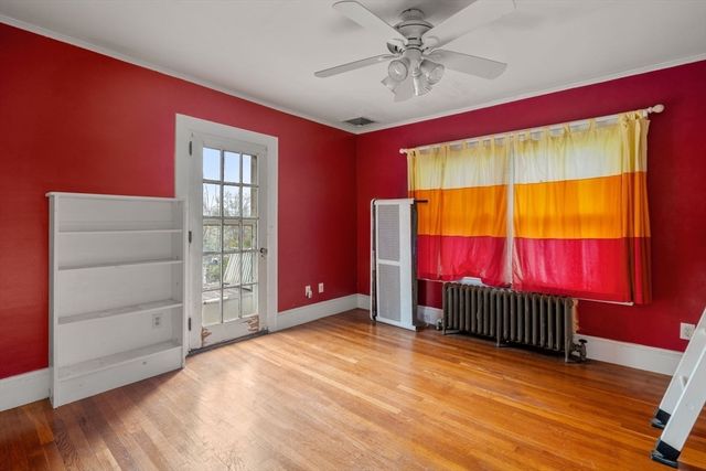 10 Stoneleigh Cir, Watertown, MA 02472