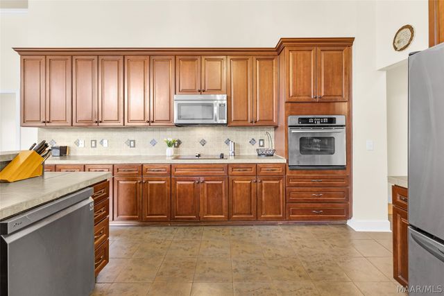 8725 MARSH RIDGE Drive, Montgomery, AL 36117