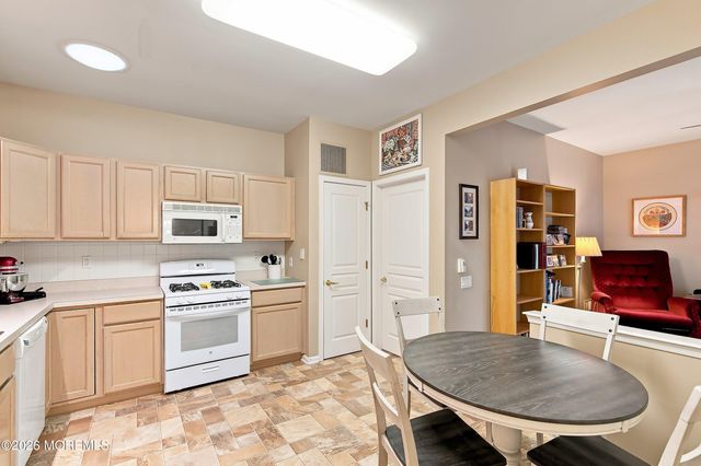 405 Harrier Drive 405, Monroe Twp, NJ 08831