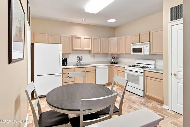 405 Harrier Drive 405, Monroe Twp, NJ 08831