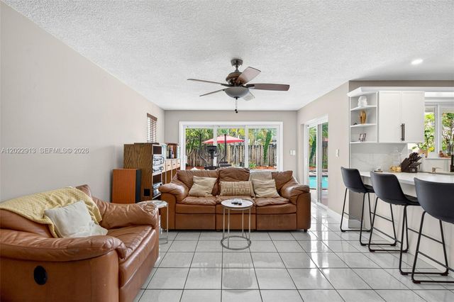15596 SW 110th Ter, Miami, FL 33196