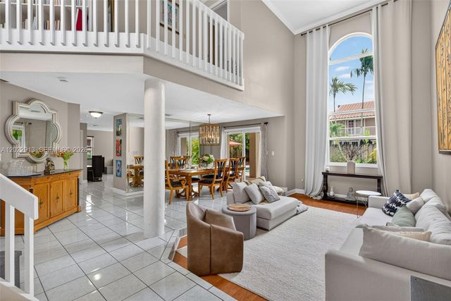 15596 SW 110th Ter, Miami, FL 33196