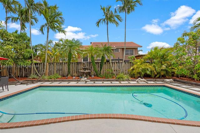 15596 SW 110th Ter, Miami, FL 33196