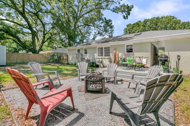 934 Yorktown Drive, Charleston, SC 29412