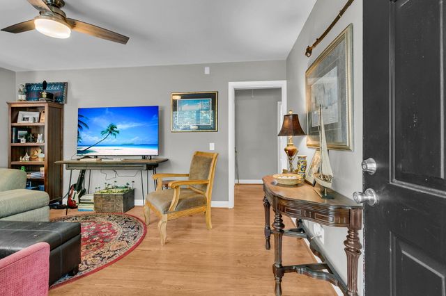 934 Yorktown Drive, Charleston, SC 29412