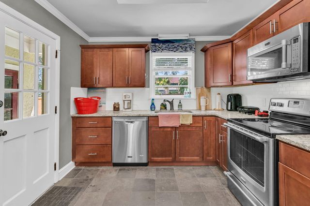 934 Yorktown Drive, Charleston, SC 29412