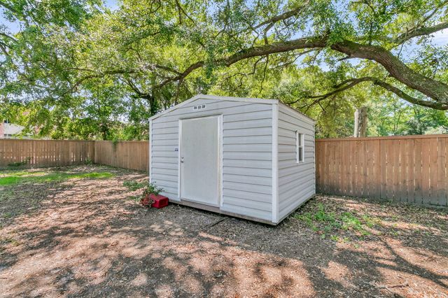 934 Yorktown Drive, Charleston, SC 29412