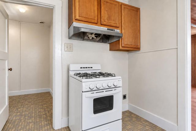 451 Cleveland Ave, Sacramento, CA 95833
