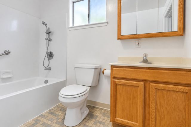 451 Cleveland Ave, Sacramento, CA 95833
