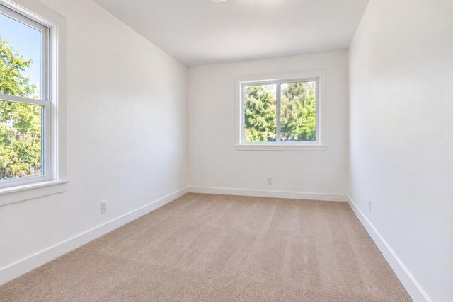 451 Cleveland Ave, Sacramento, CA 95833