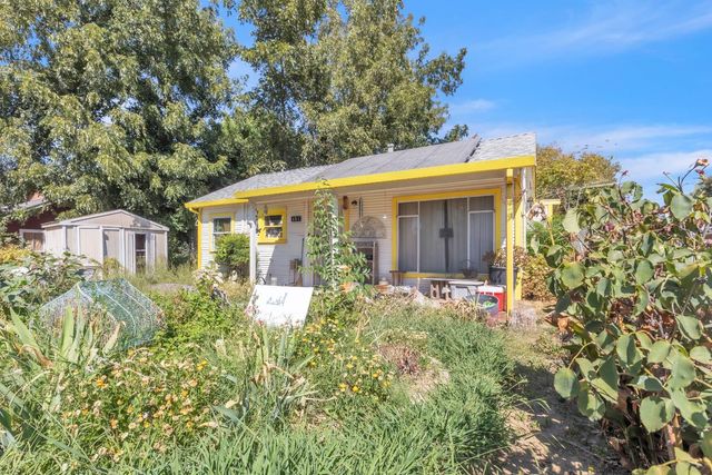 451 Cleveland Ave, Sacramento, CA 95833