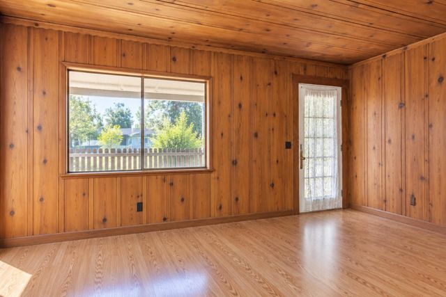 451 Cleveland Ave, Sacramento, CA 95833