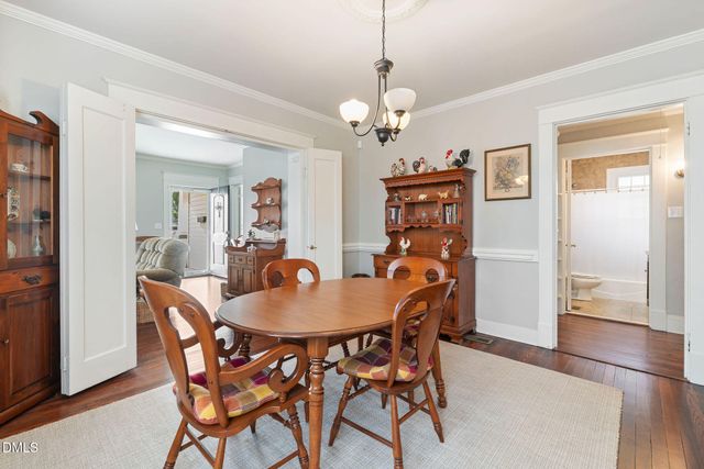 313 N Breazeale Avenue, Mount Olive, NC 28365
