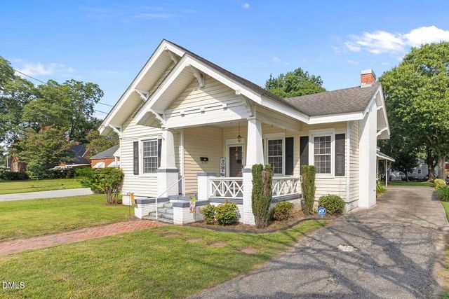 313 N Breazeale Avenue, Mount Olive, NC 28365
