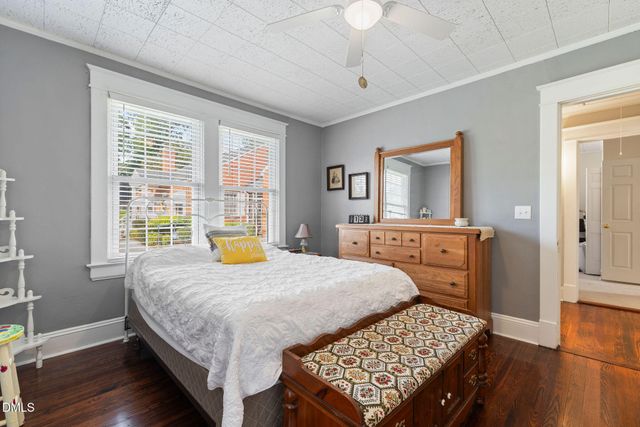 313 N Breazeale Avenue, Mount Olive, NC 28365