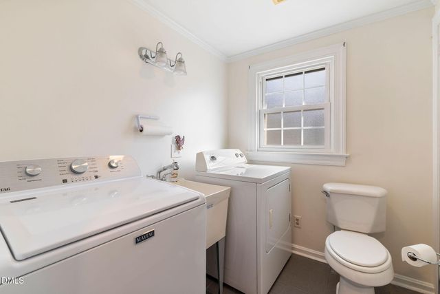 313 N Breazeale Avenue, Mount Olive, NC 28365