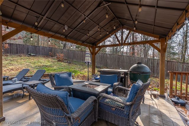 1222 Brookside Drive, Greenwood, AR 72936