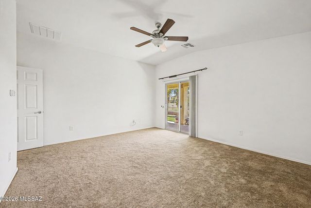 8581 N Continental Links Drive, Tucson, AZ 85743