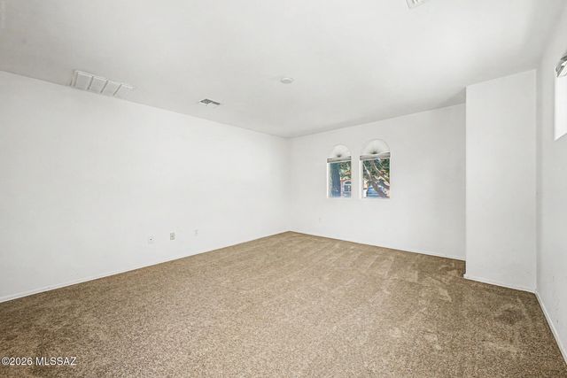 8581 N Continental Links Drive, Tucson, AZ 85743